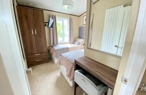 Wildflower, Premium Plus Hot Tub Lodge - Foto 20