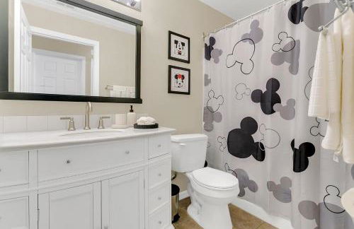 Dream Stay Orlando with a pool and home theater - Photo 6