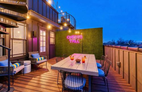 Skyline Views with Double Rooftop Deck & Game Room - Foto 43