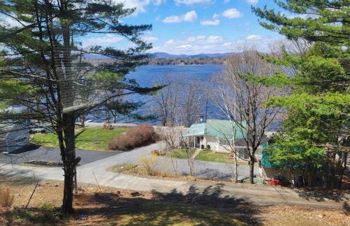 Spacious, modern, home by the lake! - Foto 23