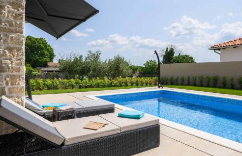 Beautiful Home In Maruzini With Wifi - Foto 14