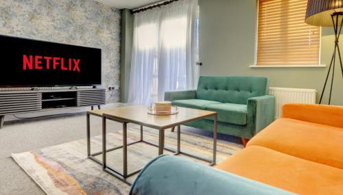 LARGE 4 Bedroom Semi-Detached House Sleeps 7 By Klarok Short Lets & Serviced Accommodation - Foto 2