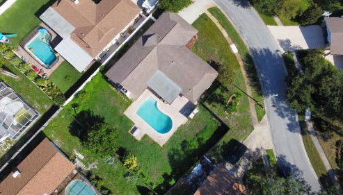 Dream Vacation Home w Heated Pool Close to Beaches Clearwater St Pete Quiet with Big Backyard - Foto 4