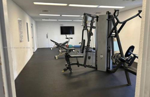 2 Bed 2 Bath Condo with Amenities - Foto 22