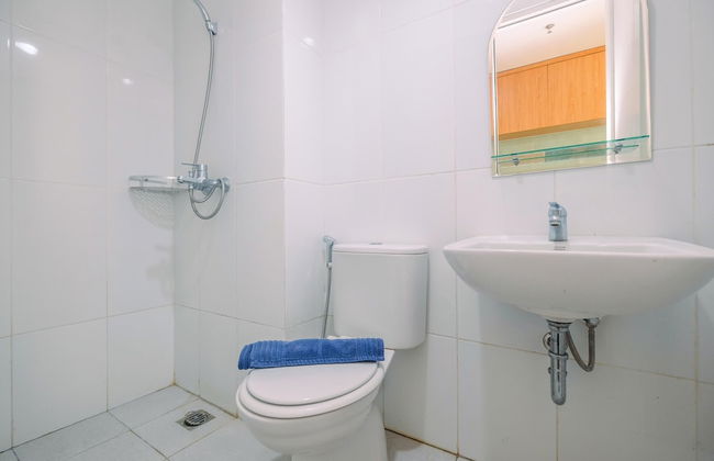 Modern Style Studio Tamansari Mahogany Apartment with City View - Foto 12