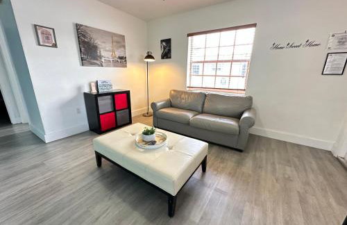 Home Sweet Home Near Malls and Airport and Hwy - Photo 2