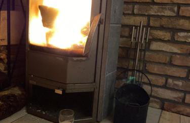 Domek nad jeziorem w górach - Foto 24