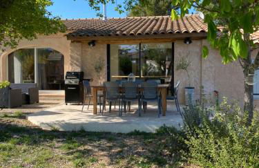 Villa Quinson - Foto 1