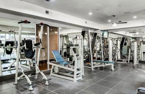 New Apt in DeepEllum with Pool and Parking near Baylor Med - Foto 33