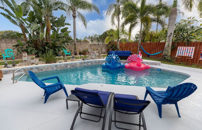 Urban Oasis W/hot Tub, Heated Pool And Private Movie Theater 2 Bedroom Home by RedAwning - Foto 44