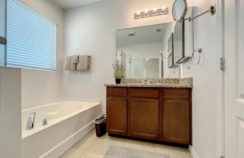 Solterra Resort Davenport FL Clubhouse Area - 7 Bedroom 6 Bath Home with Private Pool Spa - Lazy River 20 min from Disney - Foto 99