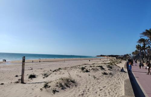 Moderno Apartamento Primera Línea Playa de La Barrosa by ChiclanaDreams - Foto 21