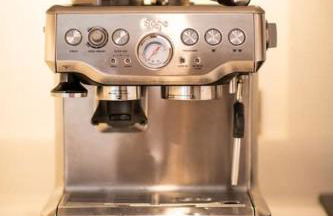 Stunning Apartment in the Centre of East Grinstead - Photo 9