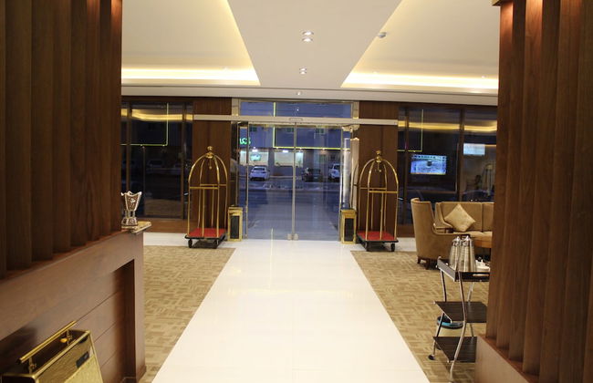 Pestana Hotel & Suites 3 - Photo 6