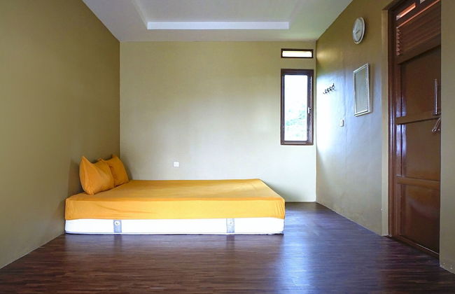 Villa Lisandsa by Ruang Nyaman - Foto 3