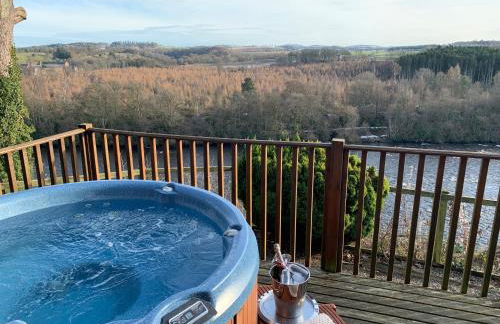 Horsey Reach Lodge - Photo 1