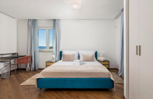 Luxury Villa Oštro with pool & Krk bridge view - Photo 7