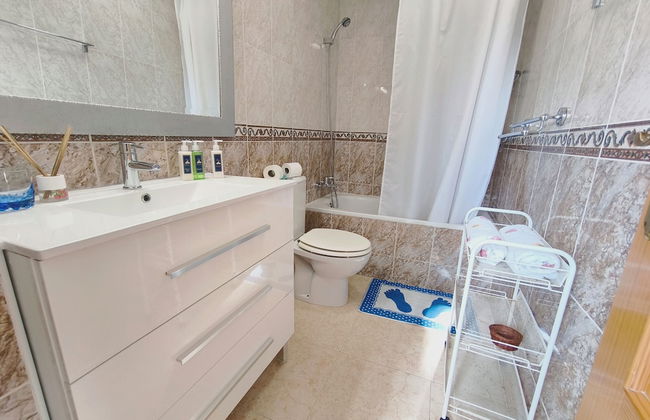 Bungalow With Stunning Sea Views, Just One Street From the Beach - Foto 16