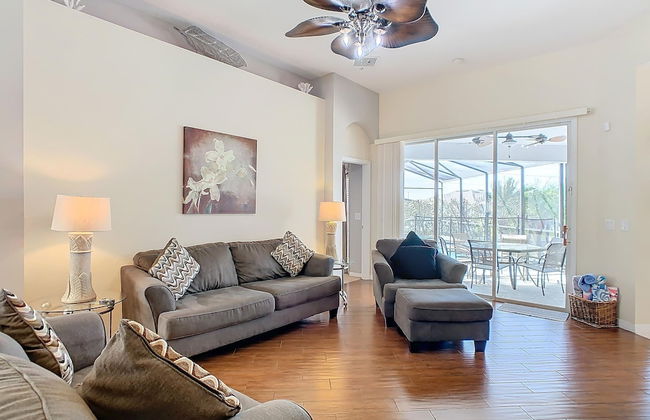 Elegant 5BR Home w Private Pool Spa Near Disney - Foto 2