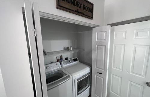 Springhurst Serenity Fresh 4BR Getaway - Foto 26