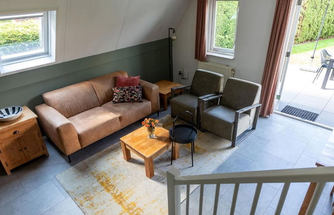 Carefully Furnished House with Bath near Mookerplas - Photo 7