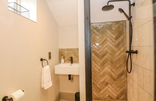 The Hayloft at Warren House - Foto 17