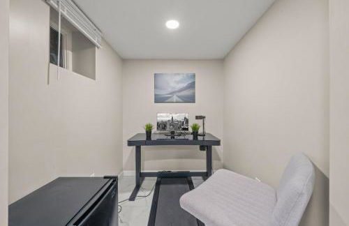 5MIN walk NYC Train Massage Chair Sleeps 12Plus - Foto 27