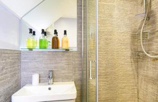 Escape to a Clifftop Chalet with pool and tennis onsite - 1A Kingsdown Holiday Park - Foto 24