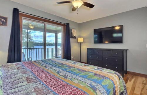 Northwoods WI 6BR Lakefront Cabin Retreat on Lake Nokomis - Minnohawk Lodge - Foto 31