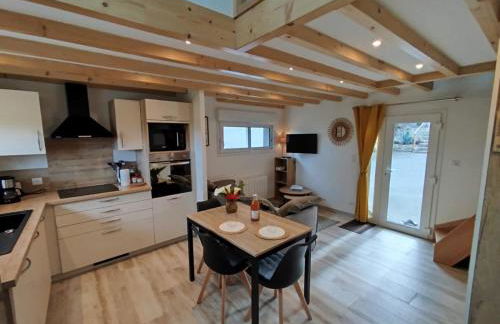 Le Pommier Gite neuf avec parking privé clos - Foto 4