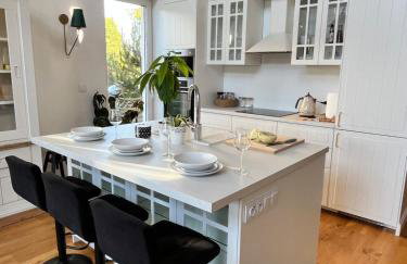 Leo House - Photo 24