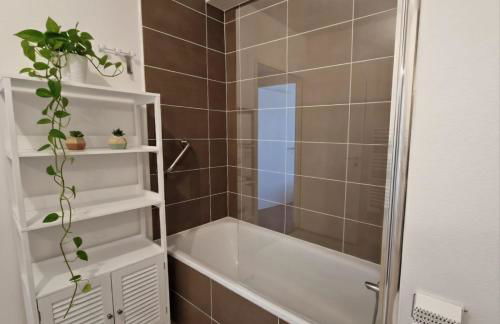 Maison de rêve à Valras Plage pour 8 personnes idéale pour les familles à 10 minutes de la mer avec jardin terrasse climatisation wifi et deux parkings - Foto 20