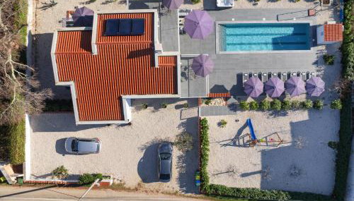 Casa BELLADONNA with Heated pool and Kids Playground - Foto 2