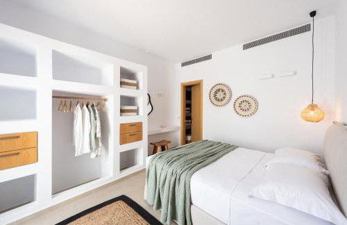 Exclusive Luxury Moca beachfront villa, Molos, Paros - Photo 21