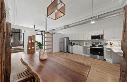 Party in Gaslamp 4BR Downtown Pad with Bathtub - Foto 1