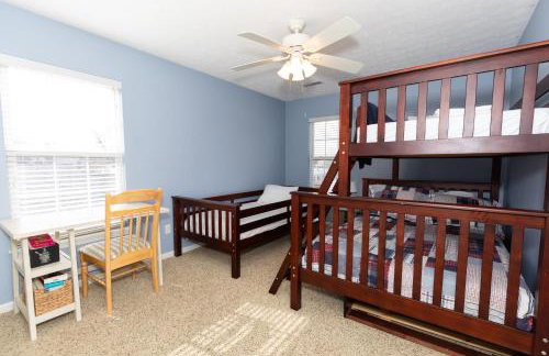 5 Bedroom Home in Old Homestead II - Photo 46