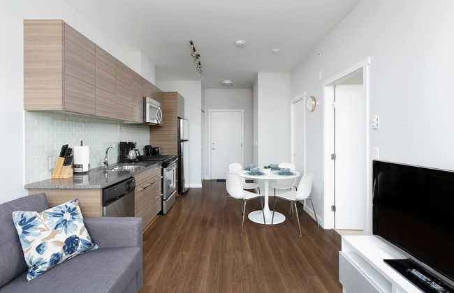 Surrey Center Cozy Condo - Photo 11