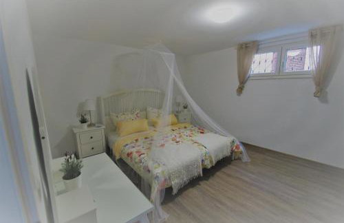 Villa Ludilo mit 4 Apartments in Poljica - Marina bei Trogir Split - Photo 47