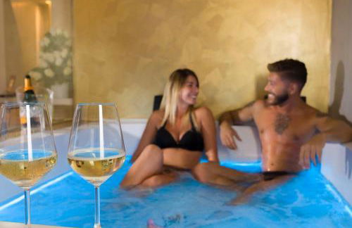 White Suite & Apartments - Foto 34