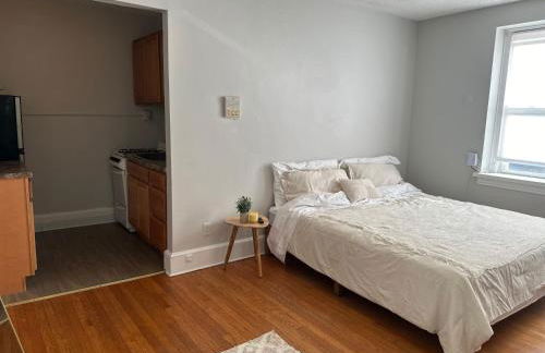 Serene Nordic Escape Close to Yale - Photo 2