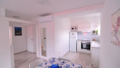 Modern apartment Grbin in the very center of Korcula - Foto 2, stove, pet friendly