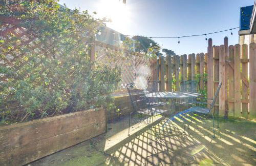 Bandon Beach House Rental Walk to Downtown! - Photo 21