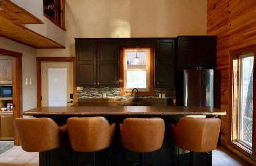 Hidden Hillside Retreat - A Secluded Modern Cabin - Foto 27