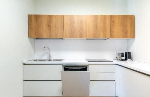 Hostdomus - Lagrange Luxury Apartment - Photo 22