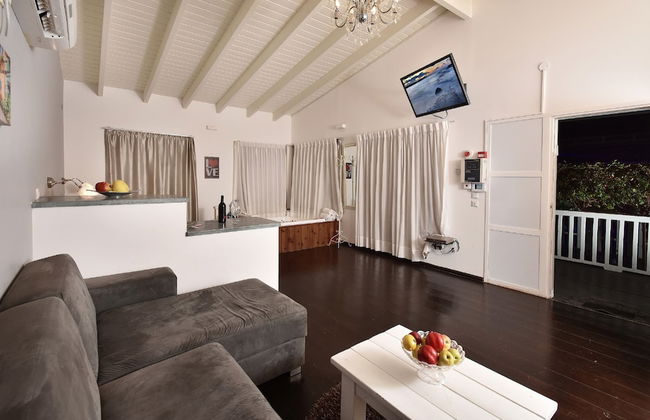 Niflaot Hagolan - Photo 11