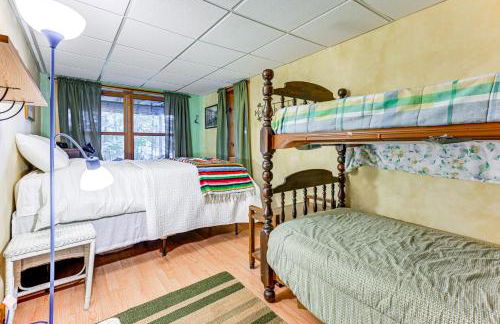 Peaceful White Sand Lake House with Dock and Deck! - Foto 21