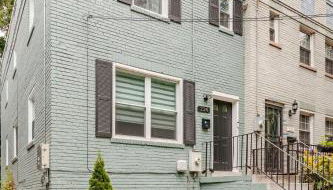 Stylish 3BR Townhouse with Backyard,and Easy Parking - Foto 2