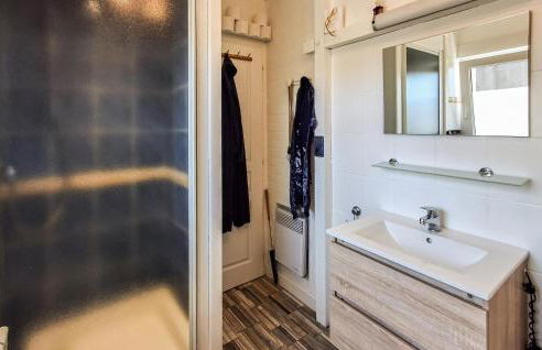 Cozy Home In Paimpol With Wifi - Photo 18