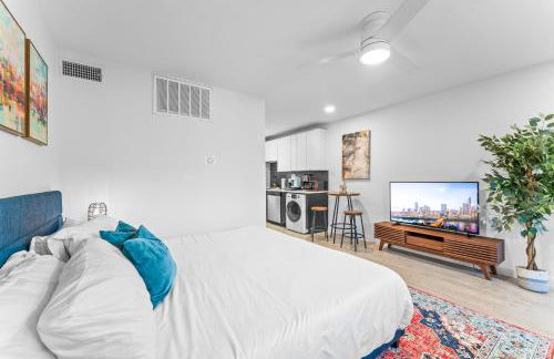 Prime SoCo boutique studios with laundry WiFi 7 Min to DT - Foto 10