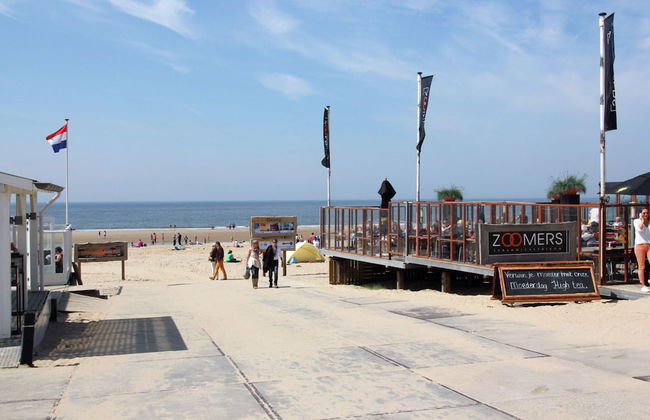 Modern Holiday Home With Veranda in Limmen - Foto 23